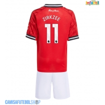 Camisa de time de futebol Manchester United Joshua Zirkzee #11 Replicas 1º Equipamento Infantil 2025-26 Manga Curta (+ Calças curtas)